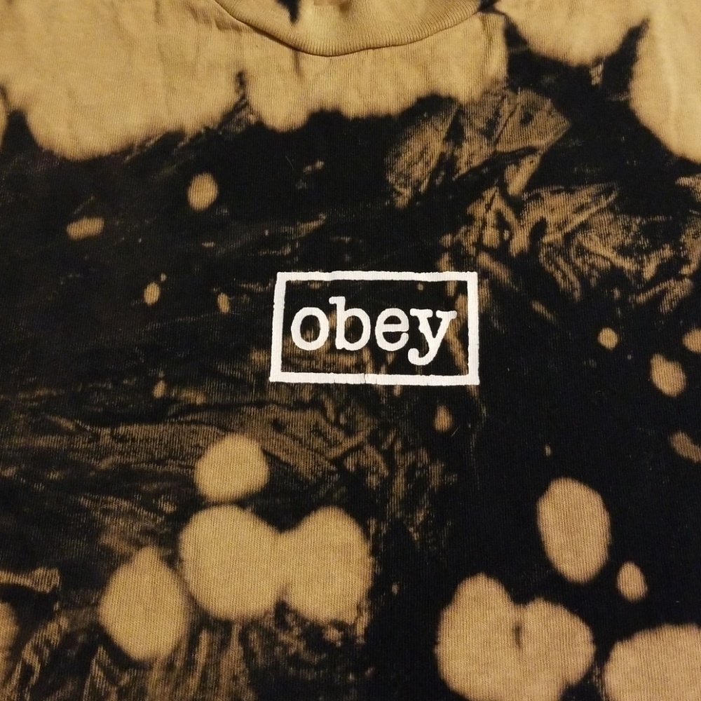 Obey shirt
